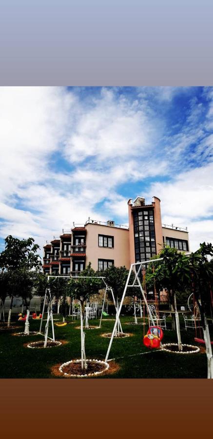 Park Ashik Hotel Laknas Bagian luar foto